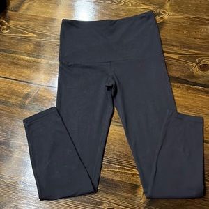 ❤️❤️SOLD Hue Black Leggings in Girls❤️❤️